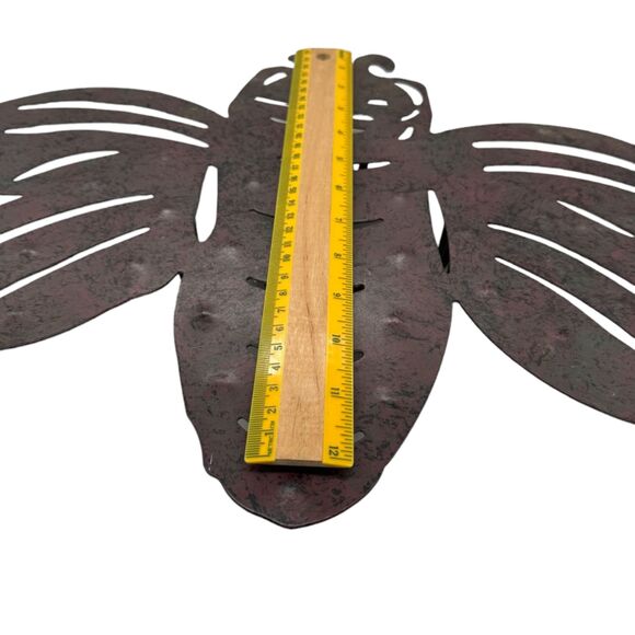 Bee Trivet XL 14" x 18" Antiqued Metal Handcrafted Unique - Picture 2 of 16